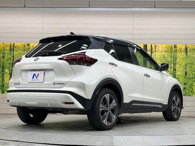 NISSAN KICKS 2021