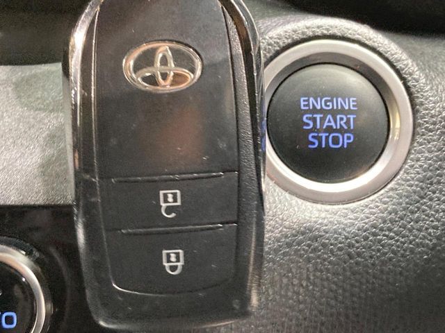 TOYOTA YARIS CROSS 2023