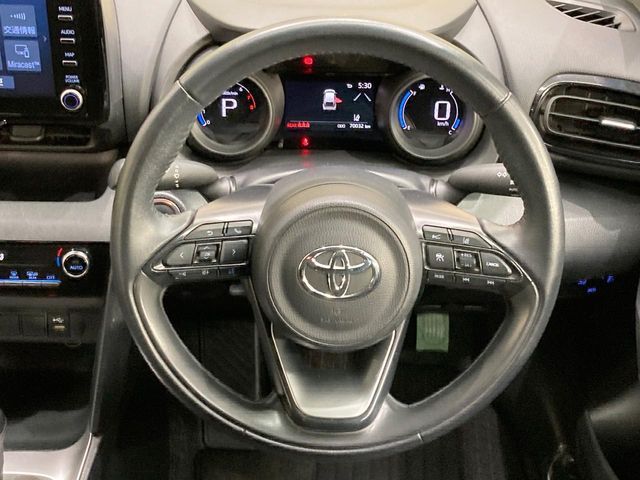 TOYOTA YARIS CROSS 2023