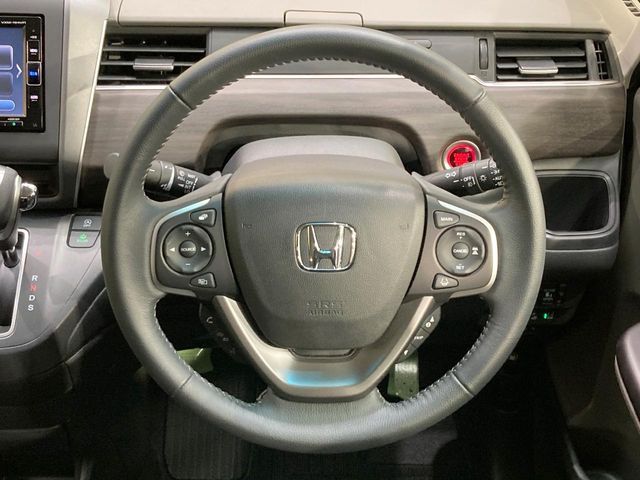 HONDA FREED 2019