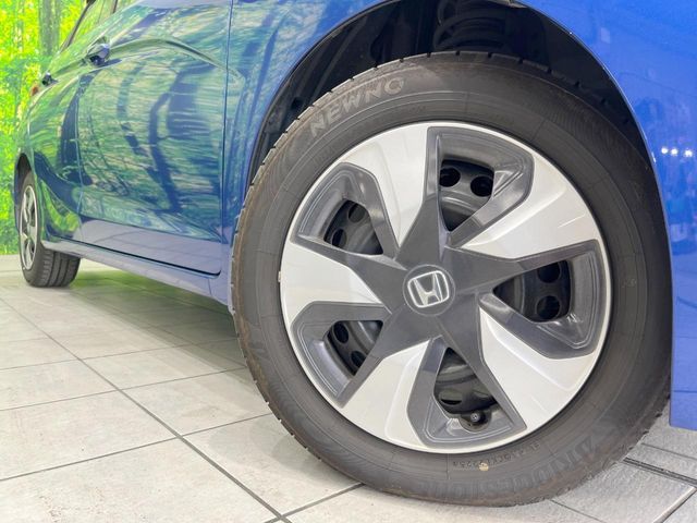 HONDA FIT HYBRID 2017
