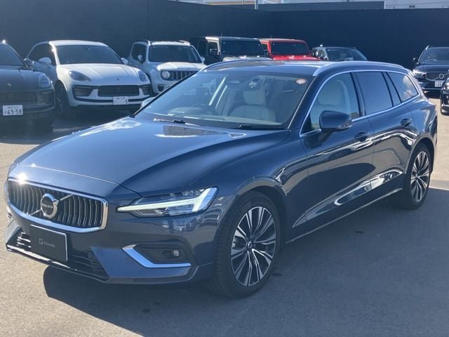 VOLVO VOLVO V60 2023