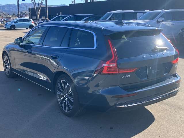 VOLVO VOLVO V60 2023