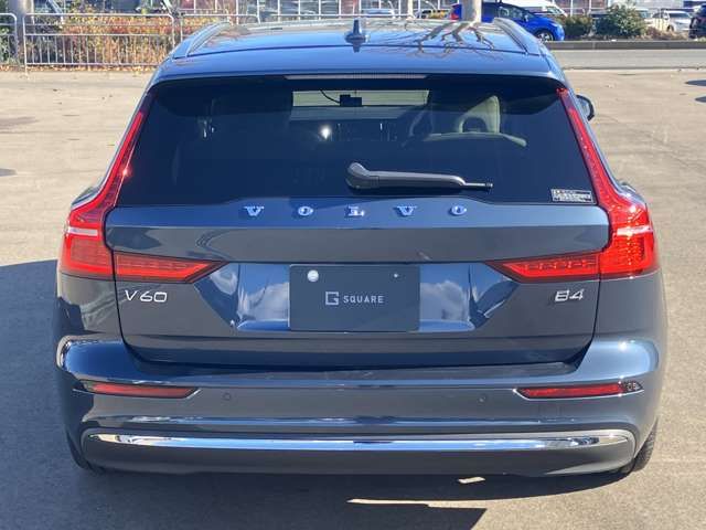 VOLVO VOLVO V60 2023