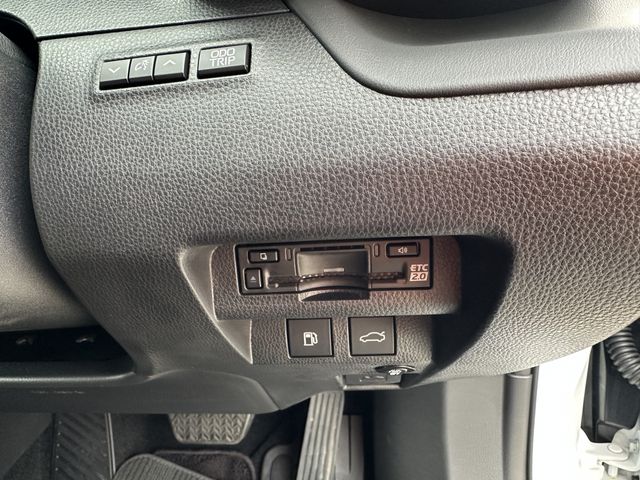 TOYOTA CROWN CROSSOVER 2024