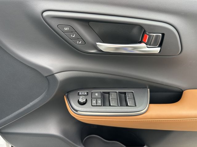 TOYOTA CROWN CROSSOVER 2024