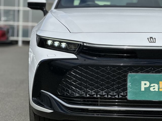 TOYOTA CROWN CROSSOVER 2024