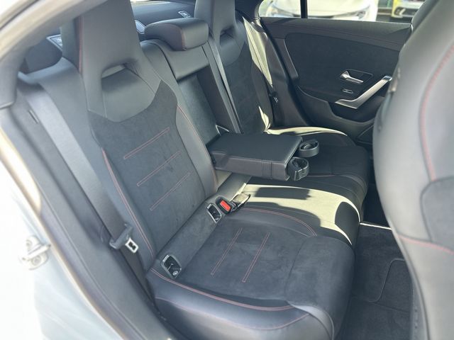 MERCEDES BENZ MERCEDES BENZ CLA class 2024