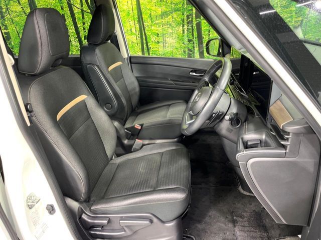 NISSAN SERENA  WG 4WD 2023