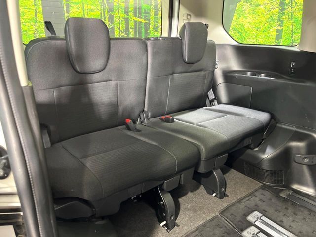 NISSAN SERENA  WG 4WD 2023