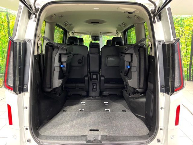 NISSAN SERENA  WG 4WD 2023