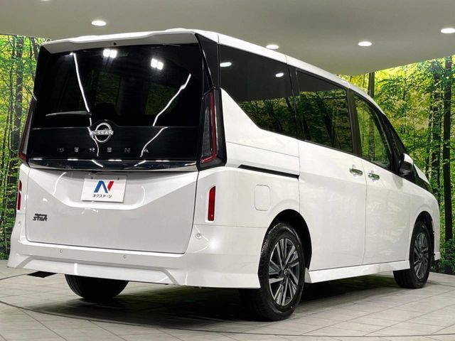 NISSAN SERENA  WG 4WD 2023