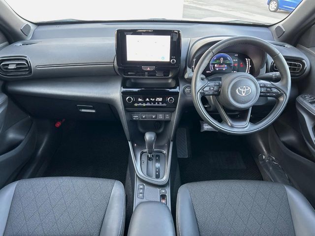 TOYOTA YARIS CROSS HYBRID 2025