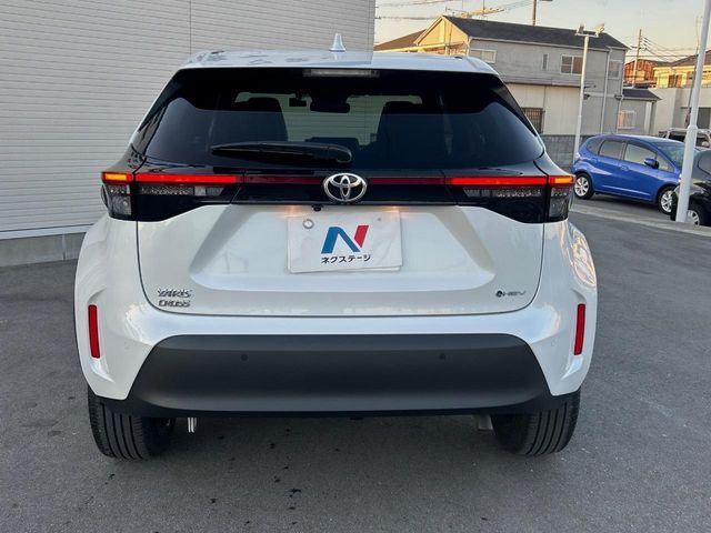 TOYOTA YARIS CROSS HYBRID 2025