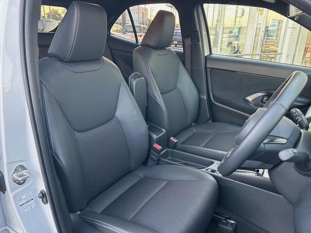 TOYOTA YARIS CROSS HYBRID 2025