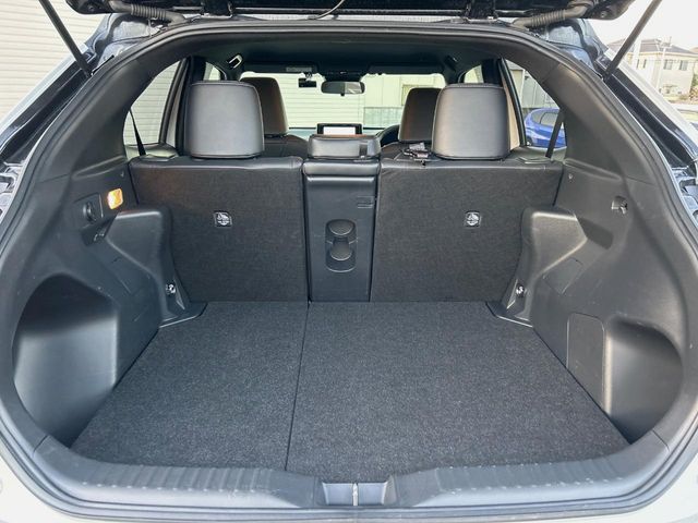 TOYOTA YARIS CROSS HYBRID 2025