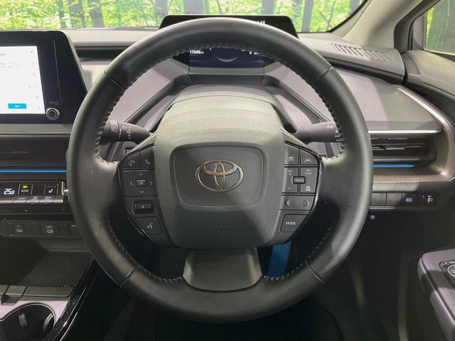 TOYOTA PRIUS 2025