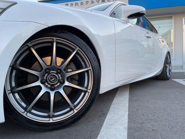 TOYOTA LEXUS IS300h 2013