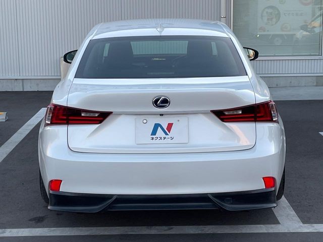 TOYOTA LEXUS IS300h 2013