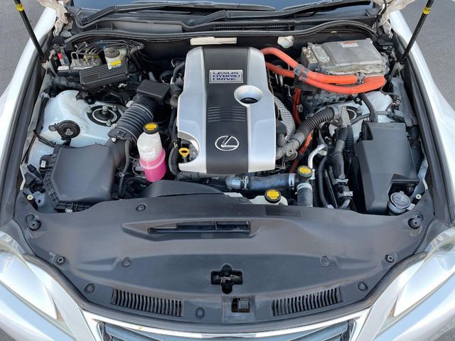 TOYOTA LEXUS IS300h 2013