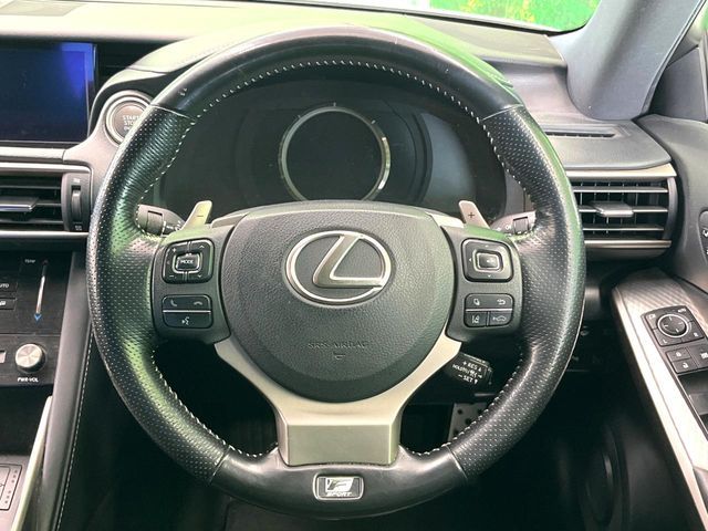 TOYOTA LEXUS IS350 2017