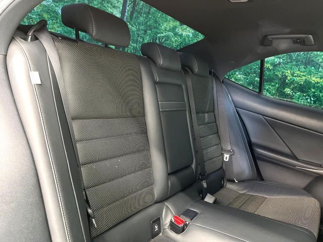 TOYOTA LEXUS IS350 2017