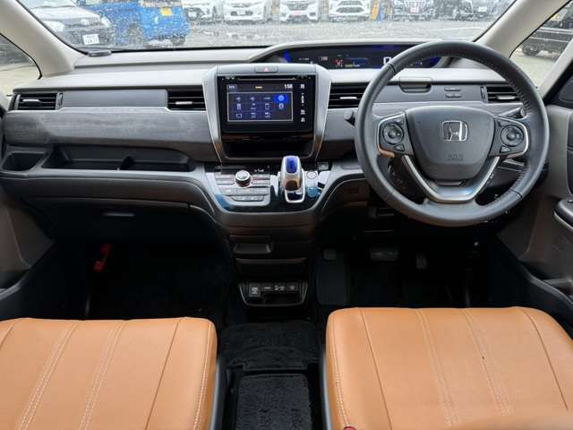 HONDA FREED plus HYBRID 4WD 2017