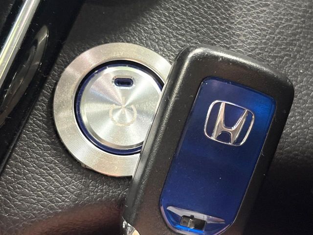 HONDA VEZEL HYBRID 2016