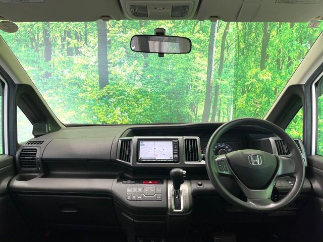 HONDA STEPWAGON 2011