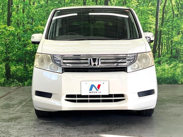 HONDA STEPWAGON 2011