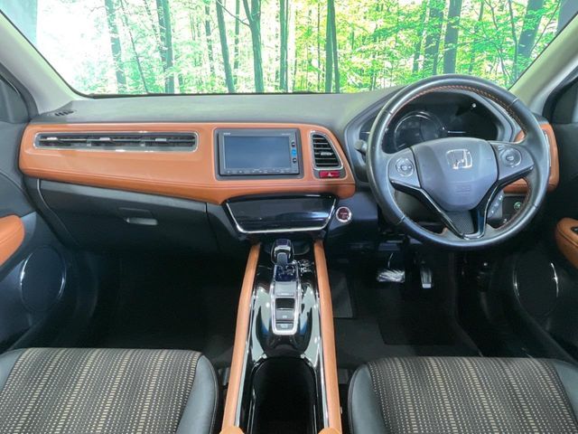 HONDA VEZEL HYBRID 2015