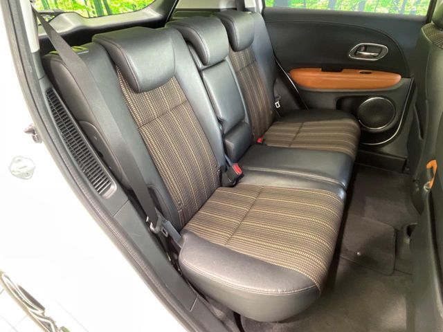 HONDA VEZEL HYBRID 2015