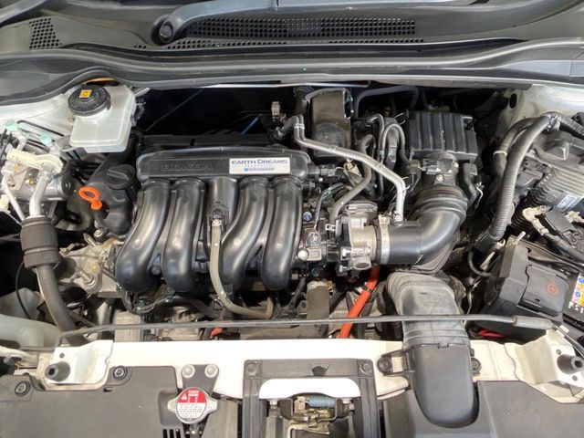 HONDA VEZEL HYBRID 2015