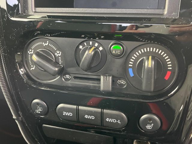 SUZUKI JIMNY 4WD 2013