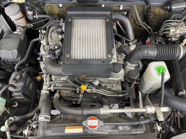 SUZUKI JIMNY 4WD 2013