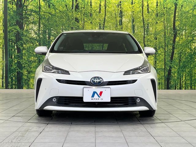 TOYOTA PRIUS 2019
