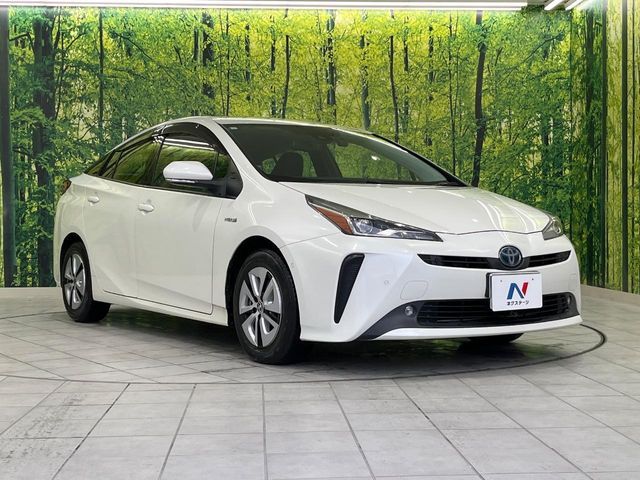 TOYOTA PRIUS 2019