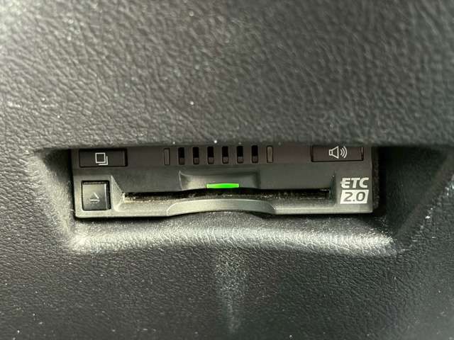 TOYOTA SIENTA HYBRID 2019