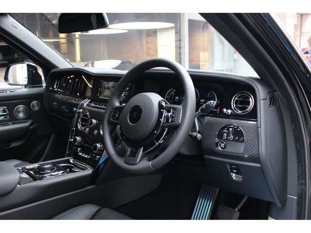 ROLLS-ROYCE ROLLS-ROYCE Cullinan 2025