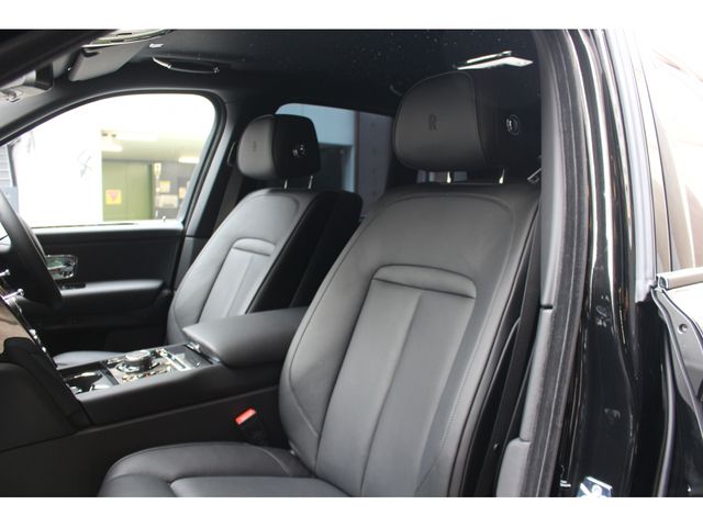 ROLLS-ROYCE ROLLS-ROYCE Cullinan 2025