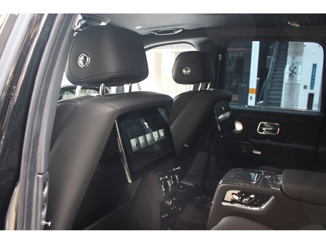 ROLLS-ROYCE ROLLS-ROYCE Cullinan 2025