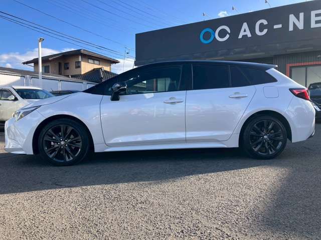 TOYOTA COROLLA TOURING HYBRID 4WD 2022