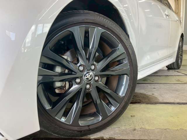 TOYOTA COROLLA TOURING HYBRID 4WD 2022