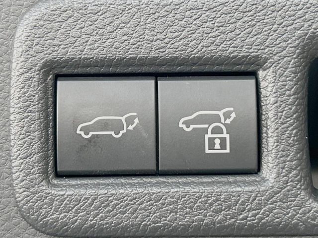 TOYOTA HARRIER 2WD 2023