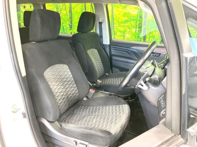 MITSUBISHI DELICA D:5 4WD 2023