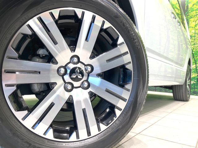 MITSUBISHI DELICA D:5 4WD 2023