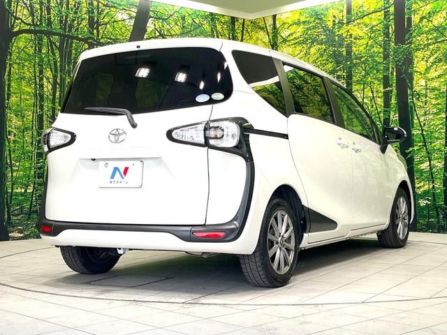 TOYOTA SIENTA 2016