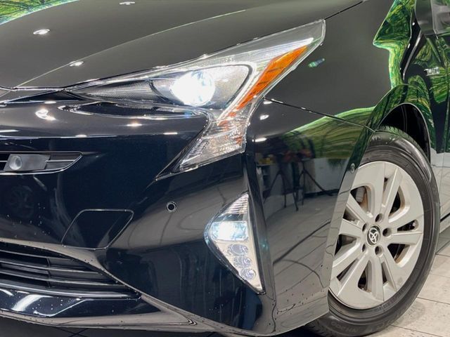 TOYOTA PRIUS 2018
