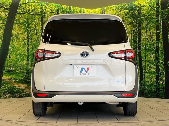TOYOTA SIENTA HYBRID 2021
