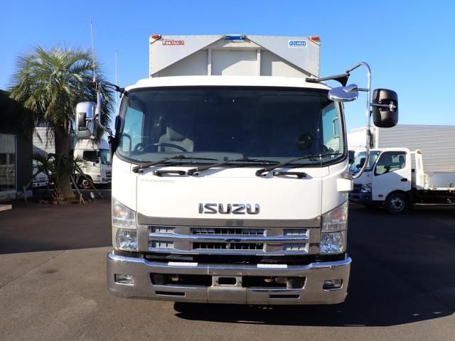 ISUZU FORWARD 2014